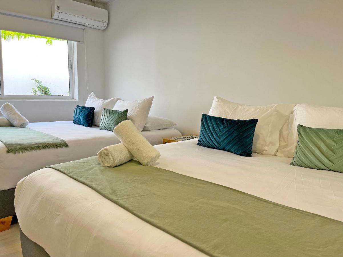Zaba House Guest house *