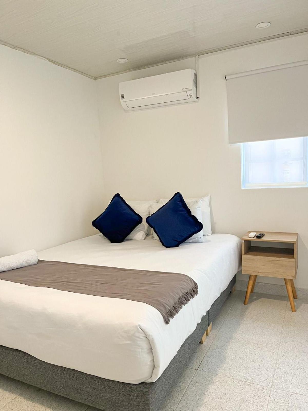 Zaba House Guest house *